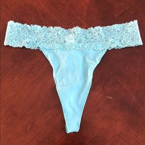 Victoria’s Secret Angels thong Size small